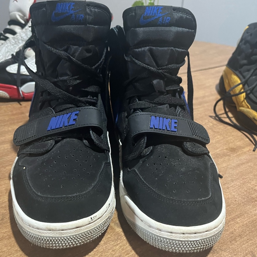 Very lightly worn
